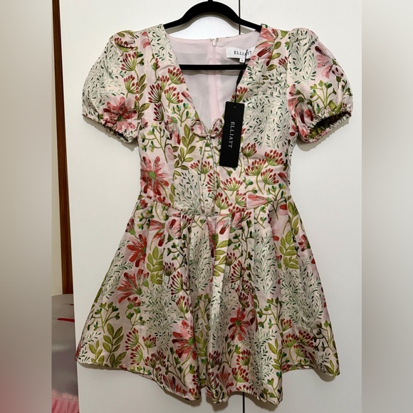 NWT Calaantha Puff Sleeve Mini Dress in Floral Size Small - Picture 6 of 7